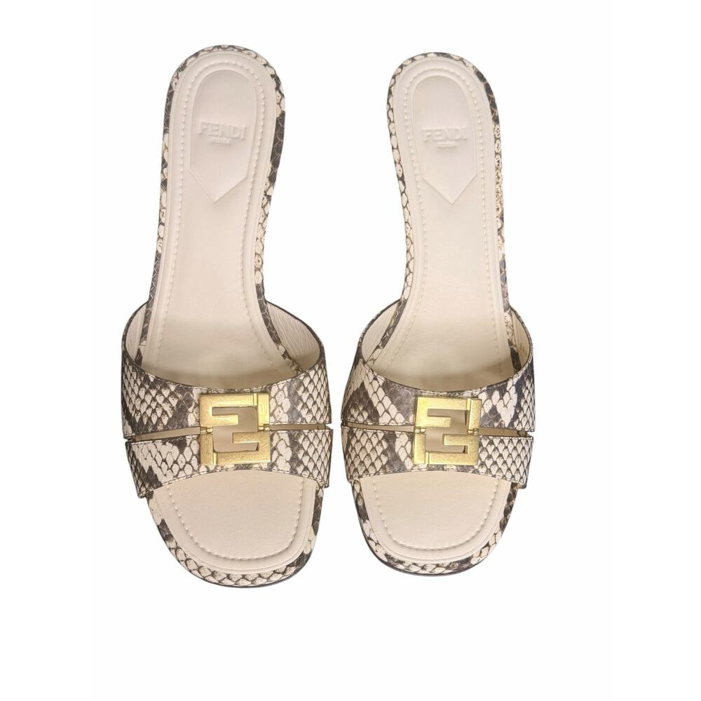 Fendi NIB F-Fold Python Effect Leather Kitten Heel Sandal in Sand Beige Size 39 - Picture 4 of 12
